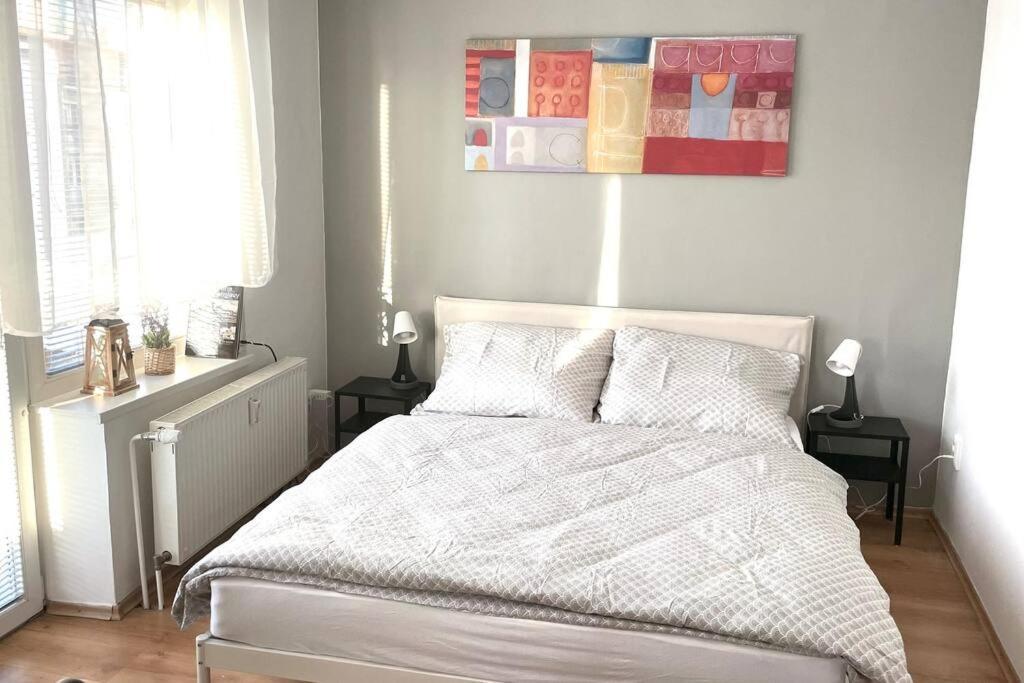 Charming Studio In The Old Town Lejlighed Bratislava Eksteriør billede